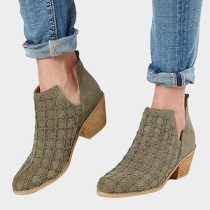 NWOB Mi.iM Lavin Anke Boot